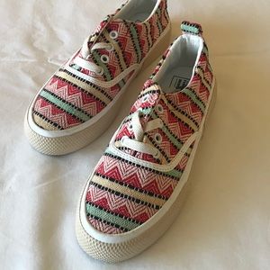 FCS Multi-Color Tennis Shoe / Sneakers